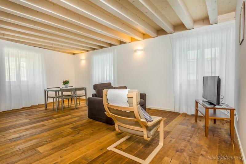 Palazzo Chimelli Apartman Pergine Valsugana Kültér fotó